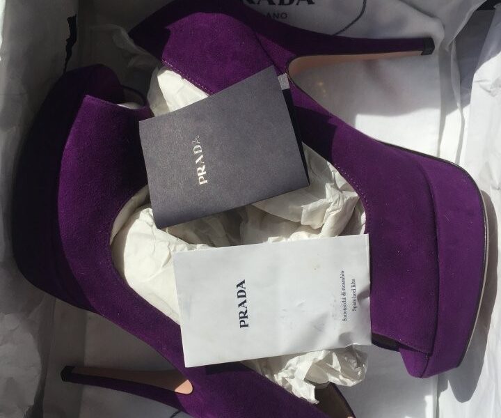 Туфли новые prada италия 39 размер замша сиреневые фиолетовые платформа 2 см каблук шпилька 11 см вн